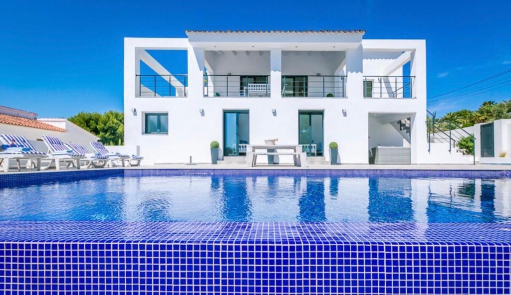 4 bedroom Villa Moraira