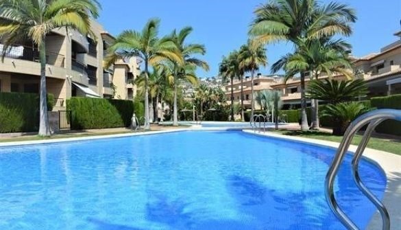 2 bed, 2 bath apartment for long term rent in the Port Javea