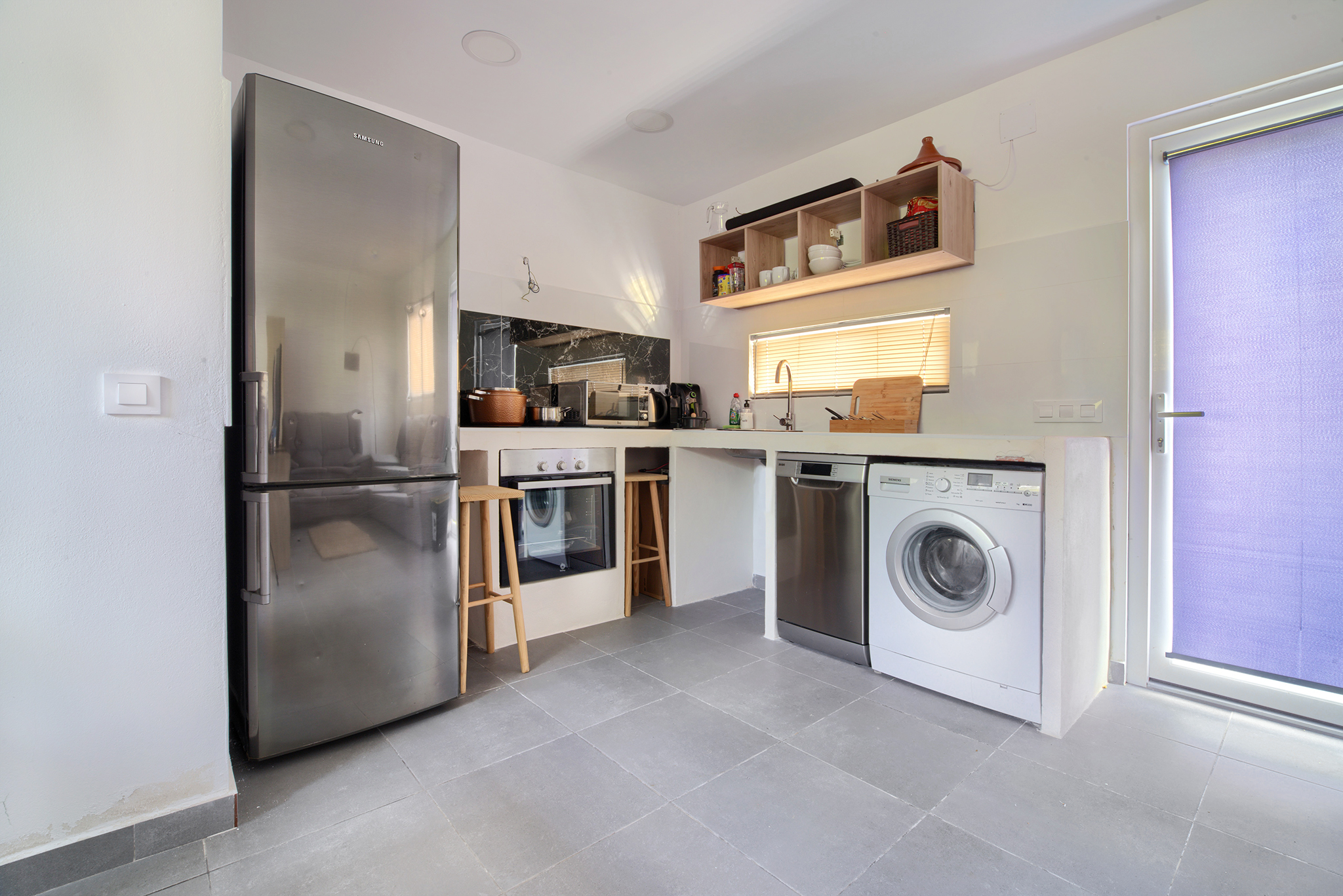 https://harrishomes.es/wp-content/uploads/2025/06/Kitchen-guesthouse-mini.jpg